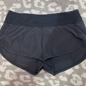 Lululemon Black Speed Up Shorts 2.5